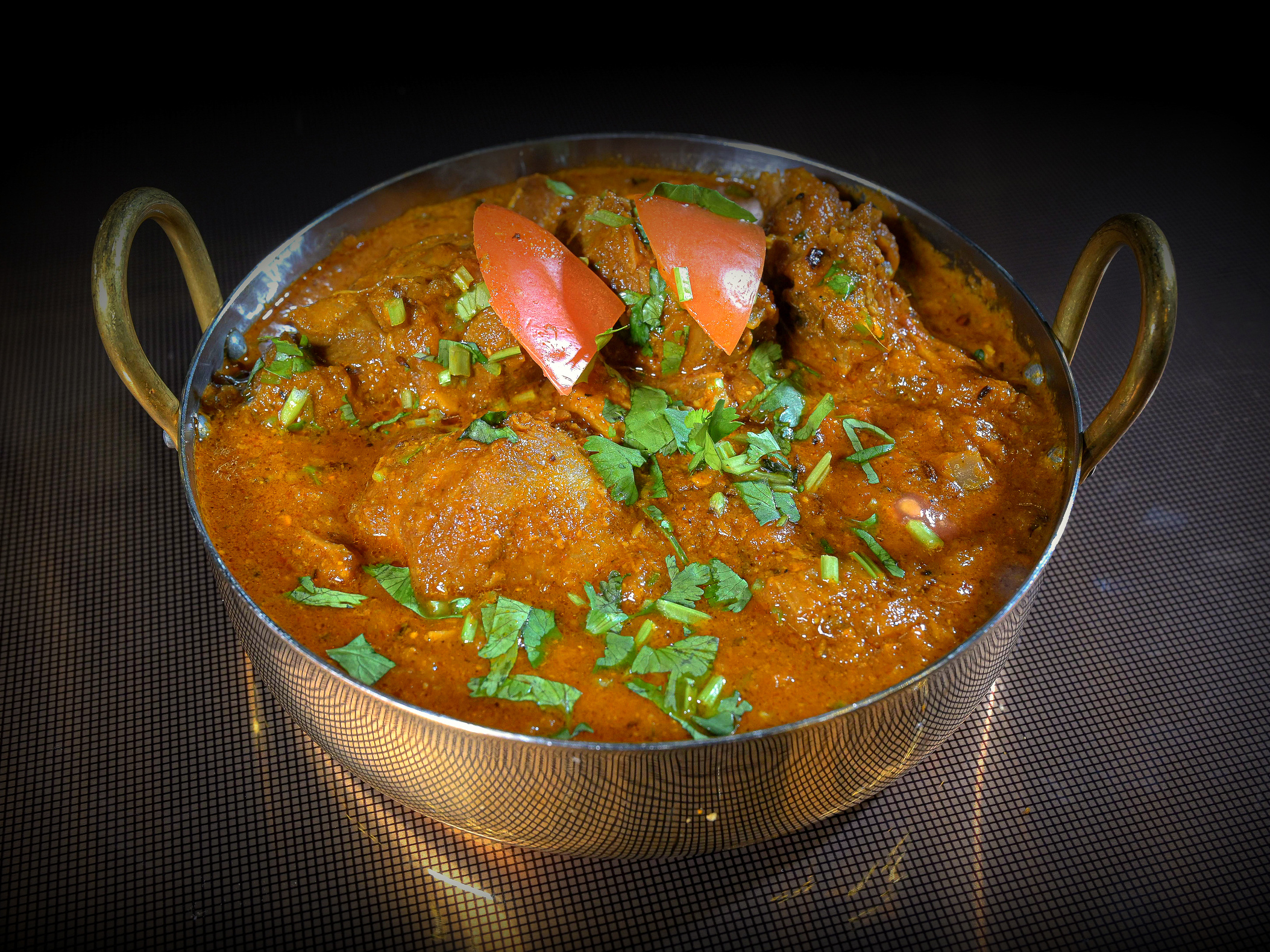 Dhaba Style Chicken Curry (Bone-In)