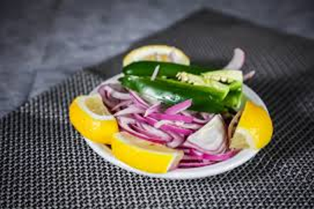Indian Salad (Lemon, Onions, Chilli)