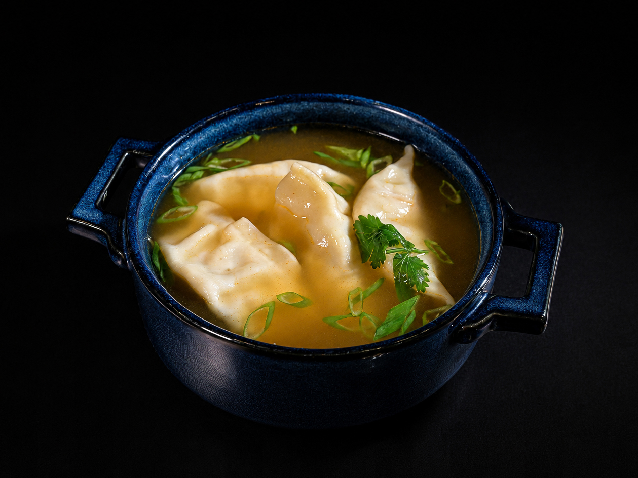 Veg Momo Soup