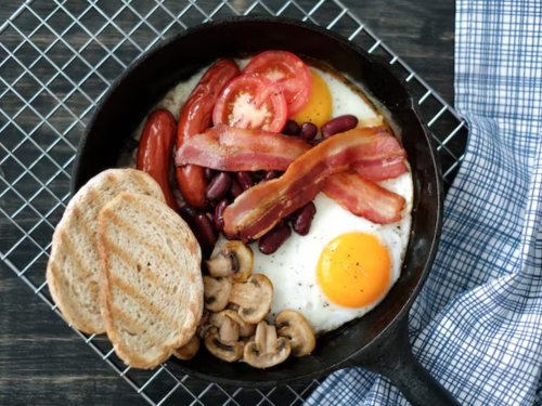 Tocino Con Huevos